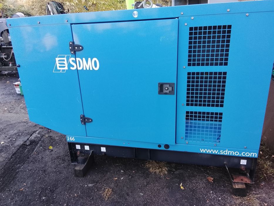 Agregat prądotwórczy 55 kw 66 kva John Deere fabr nowy przebieg 11 god