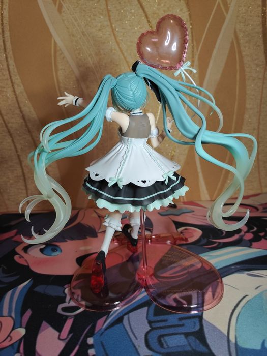 Оригінальна фігурка Hatsune Miku - Birthday 2025