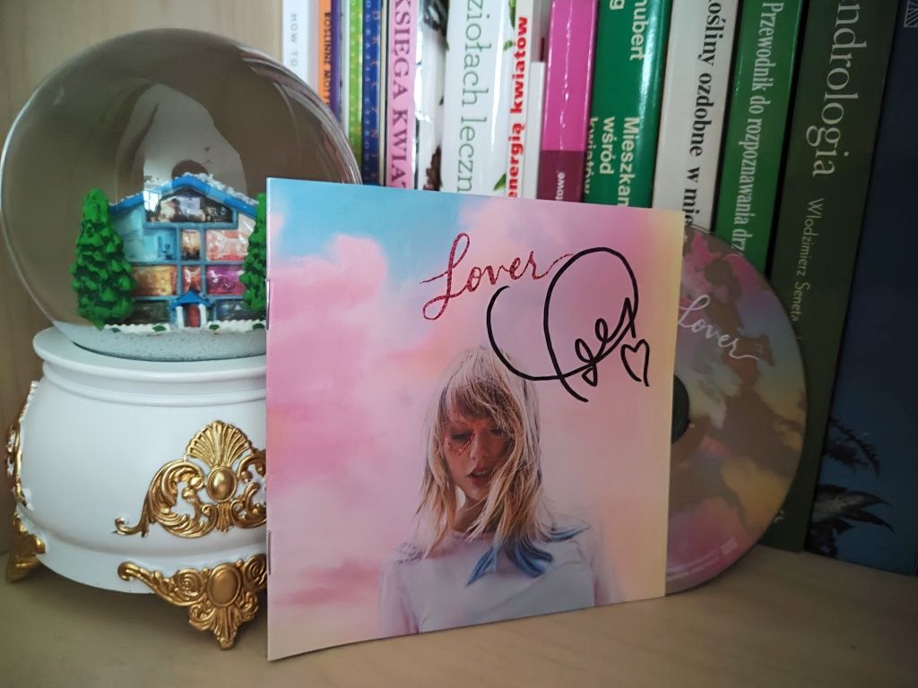 Taylor Swift Lover booklet z autografem + CD
