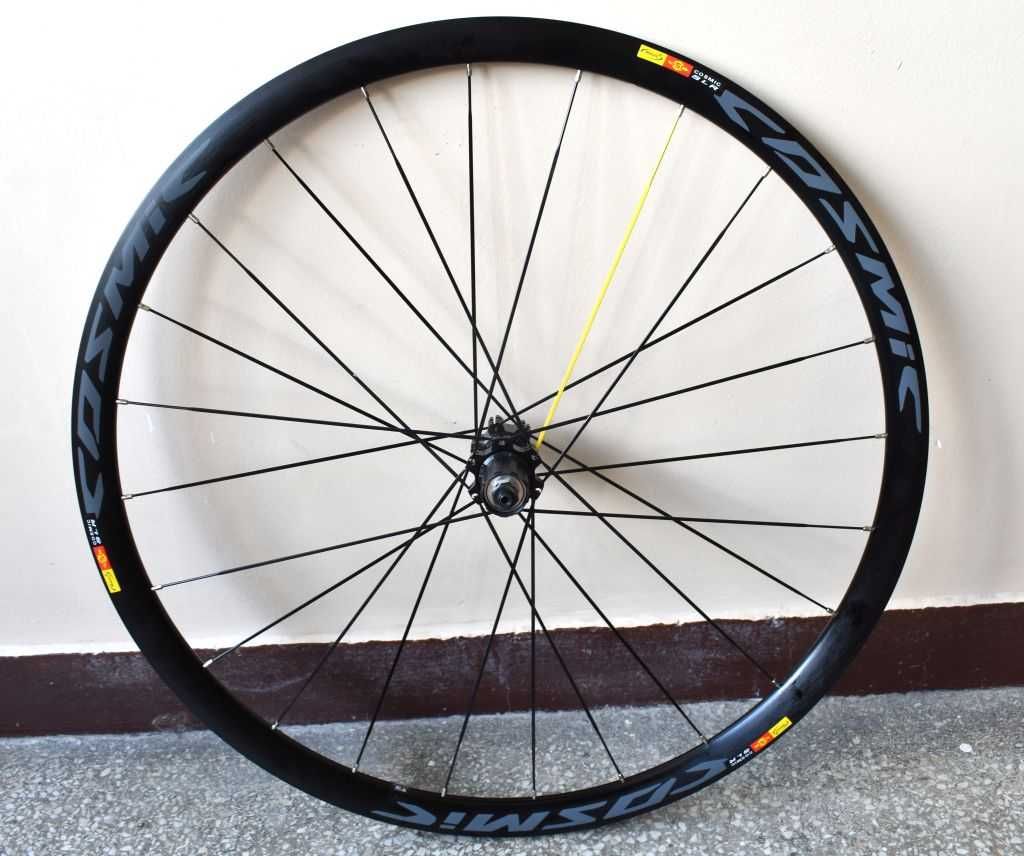 Zestaw kół  szosa, gravel 700/28 Mavic Cosmic SLR hamulce tarcz.6 śrub