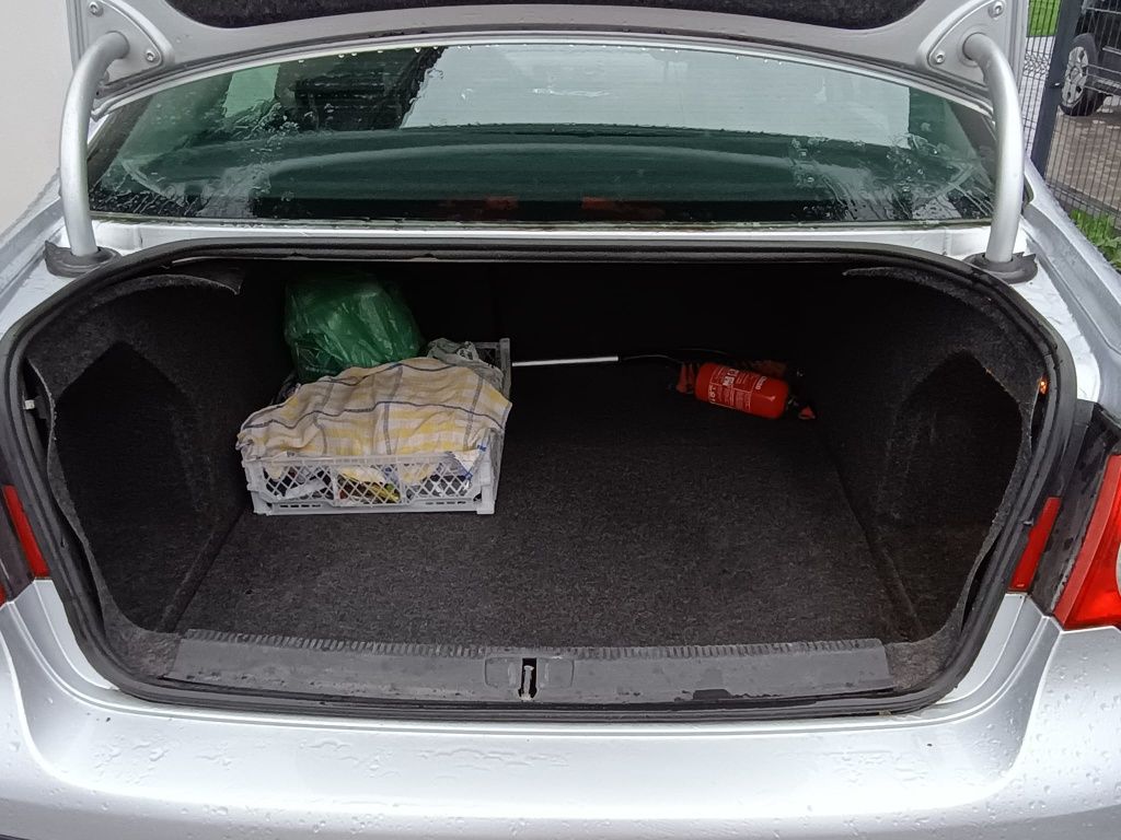Volkswagen Passat B6 1.6 MPI w LPG 2007 r.