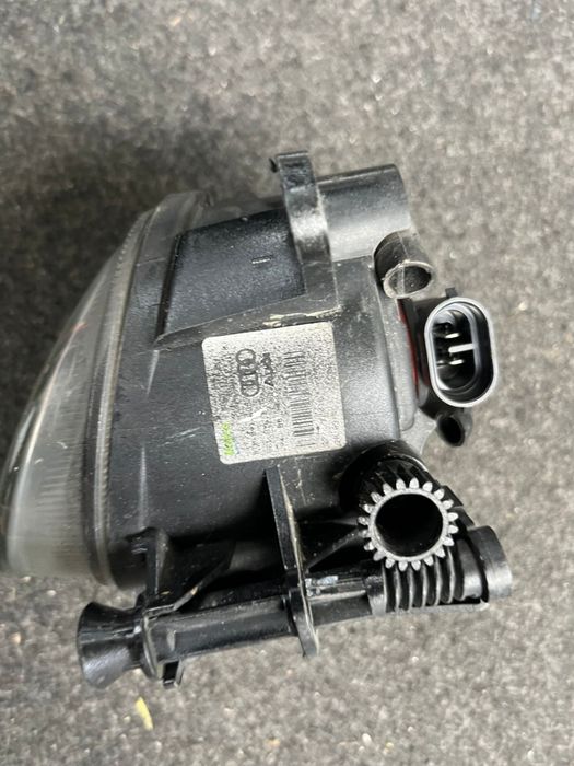 Farol nevoeiro esquerdo Audi A1 A4