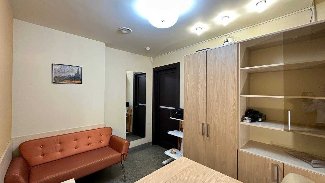 Оренда стоматології, 96 м2, метро Майдан Незалежності. Без%.