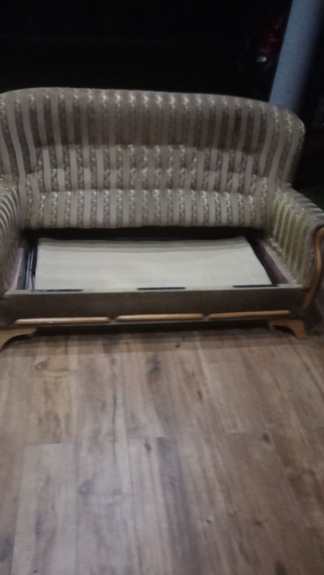 Sofa rozkładana dwu osobowa