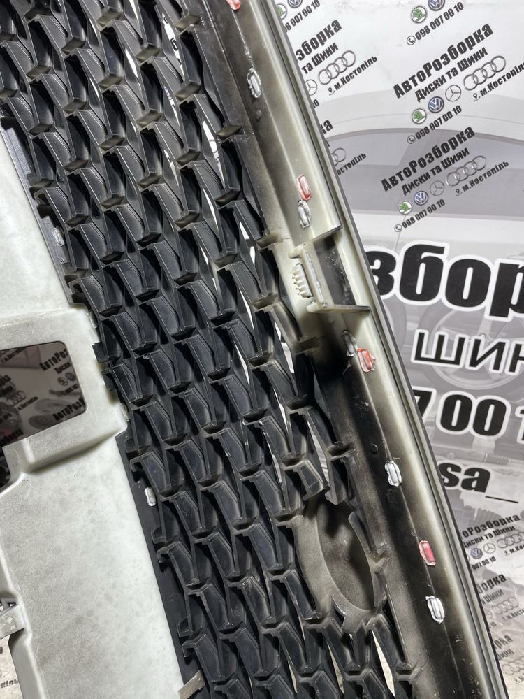 Решітка Радіатора  Range Rover Sport 2005-2009 Решетка