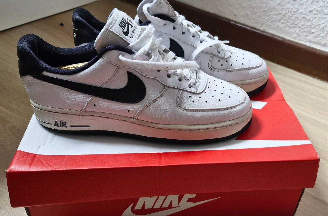 Кросівки Nike Air Force  39 розмір