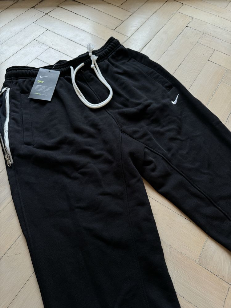 Нові штани Nike S-M розмір