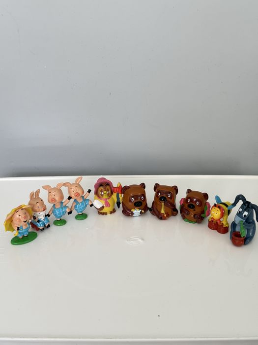 Kinder, Вінні Пух, слоники, динозаври