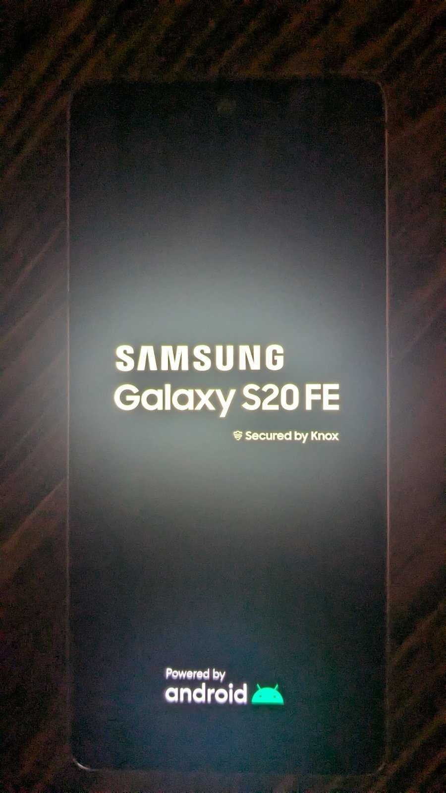 Продам Samsung S20 fe Snapdragon
