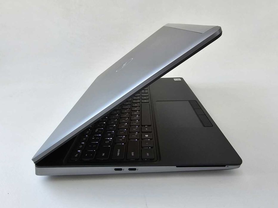 Dell Precision 7550 I7 10750H/RAM 16GB/SSD 256GB/WIN 11 Pro