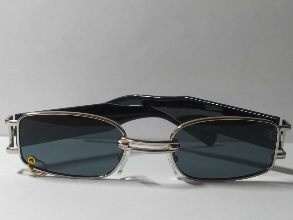 Сонцезахисні окуляри