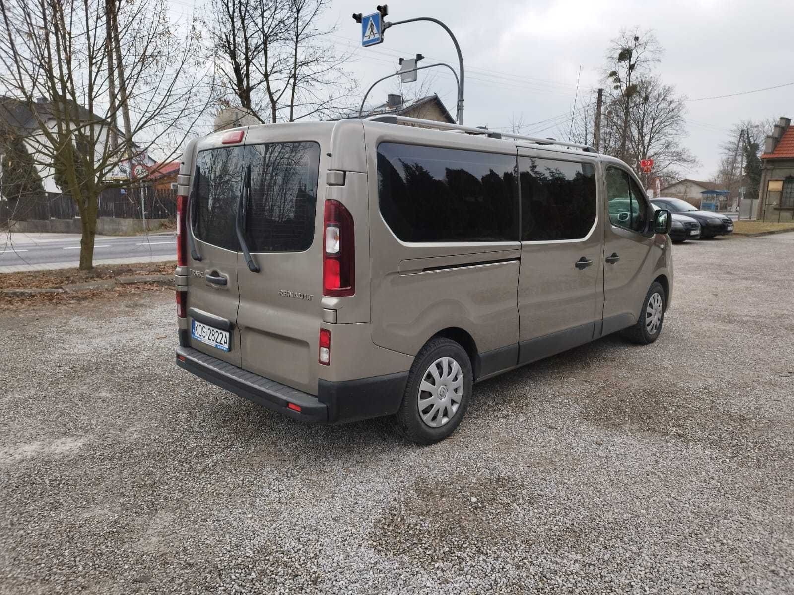 Wynajem busa 9 osób