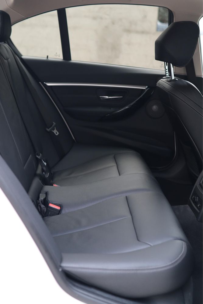 Bmw 330e iPerformance plug- in híbrido 2017