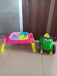 Mega bloks krokodyl i stolik Fisher Prices