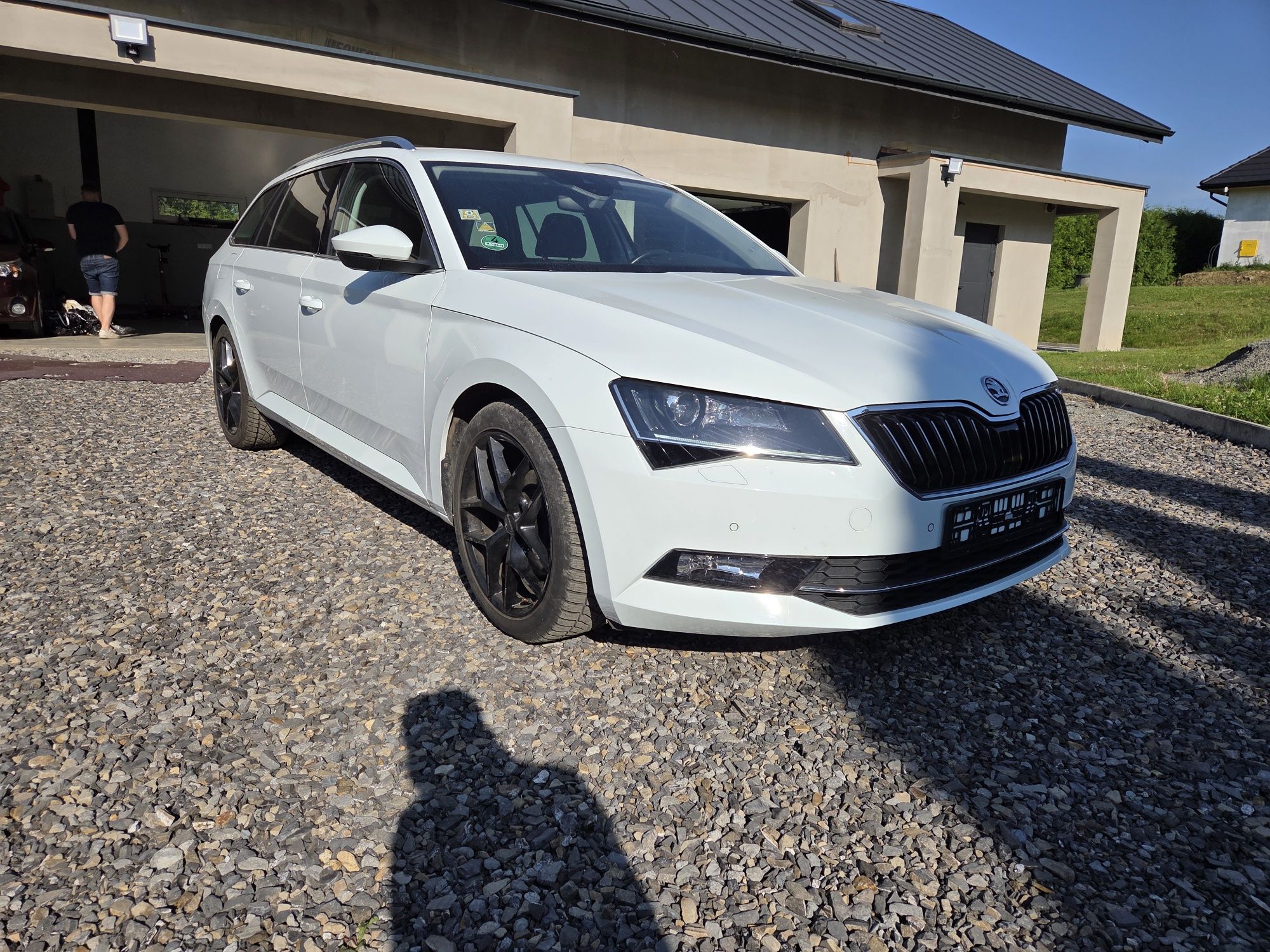 Skoda Superb 3V Kombi L&K 4x4 webasto