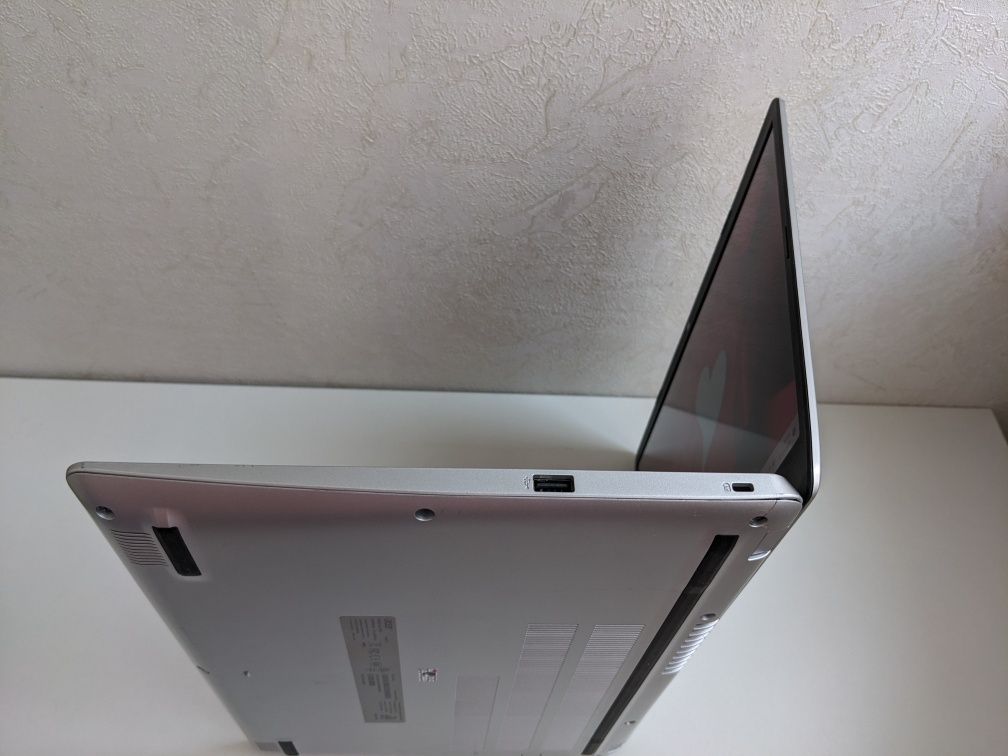 Стильний сучасний ноутбук Acer Aspire A515-43/15.6"IPS/SSD/Ryzen 3