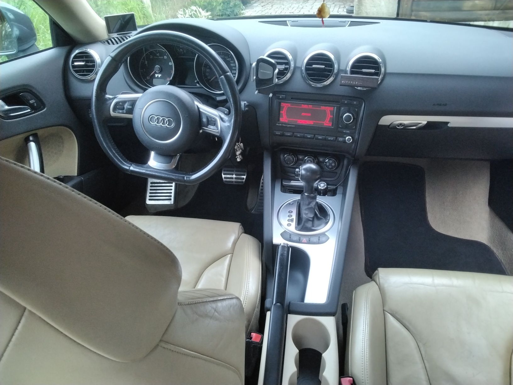 Audi TT Quattro 3,2