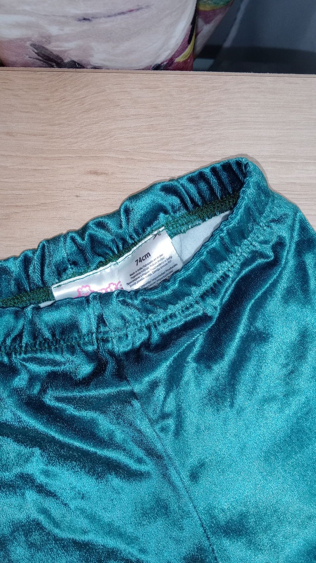 Legginsy spodnie świąteczne dla dziewczynki 74 welur zielone
