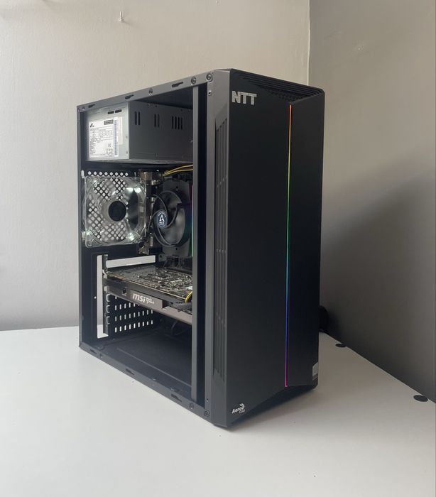 —> Komputer stacjonarny pc