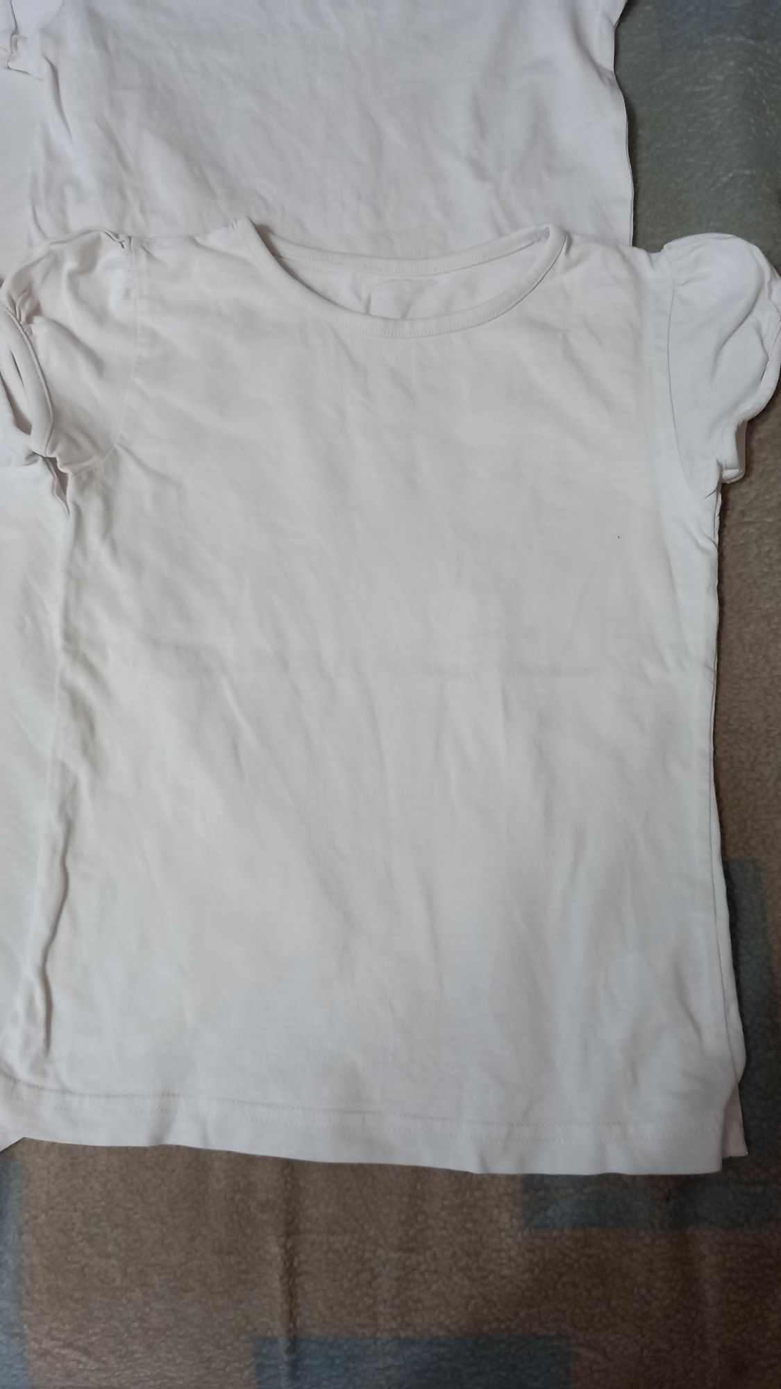 Белые футболки.  Одежда для двойни