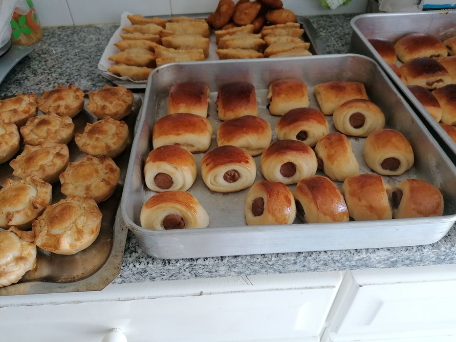 Salgadinhos e doces