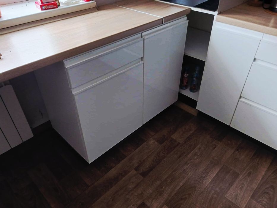 Białe meble kuchenne BRW - 3 lata, stan dobry