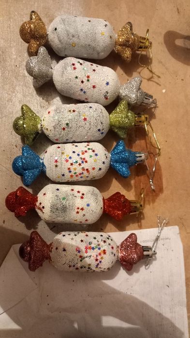 Bombki w kształcie cukierka