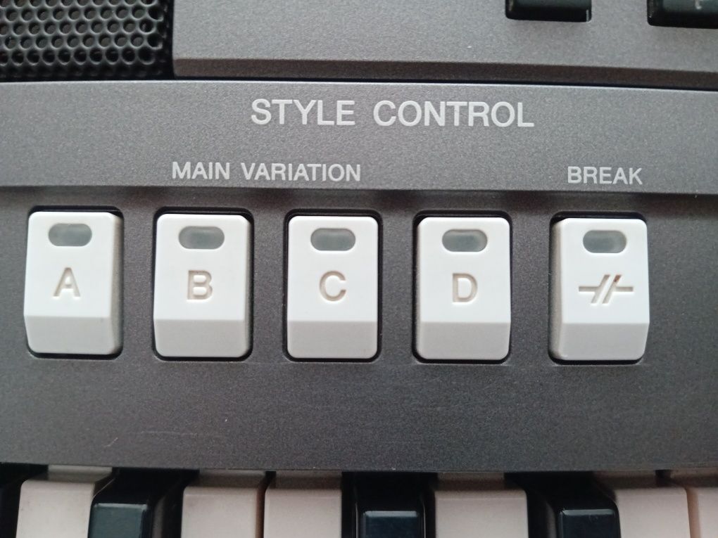 Yamaha psr s770 stan sklepowy + dodatkowe style I stojak