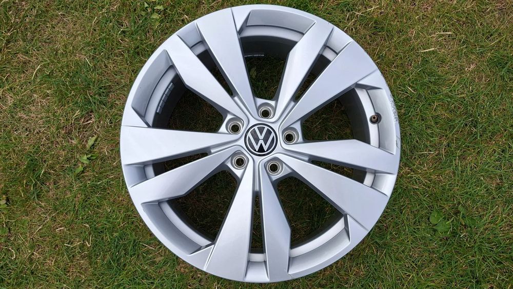 Felga Aluminiowa 18 VW ID3 5x112 ET 50 10A071498
