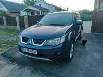 Mitsubishi Outlander XL