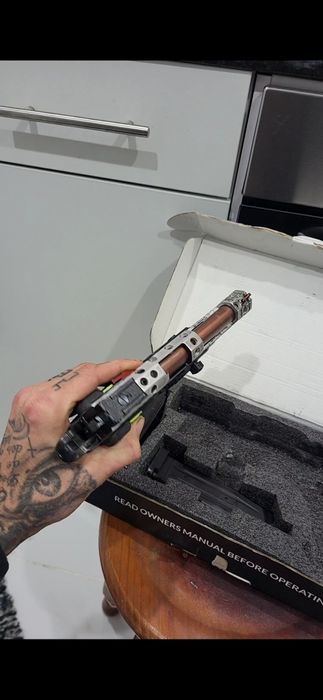 Vendo pistola airsoft combat master 5.1