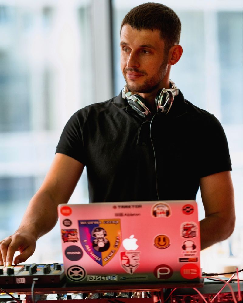 Діджей Dj на ваше День народження, Корпоратив