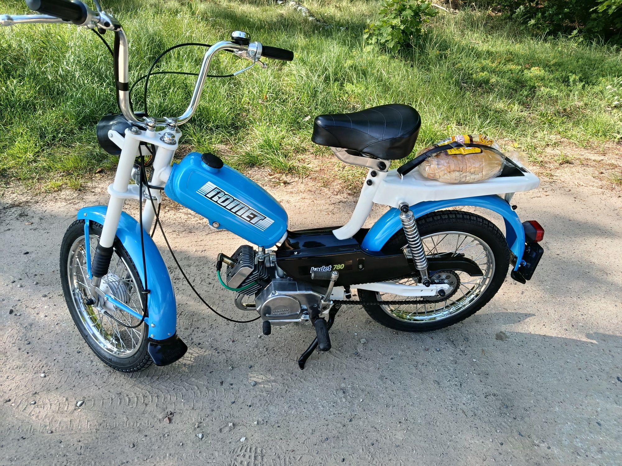 Stare zabytkowe Części Motorynka