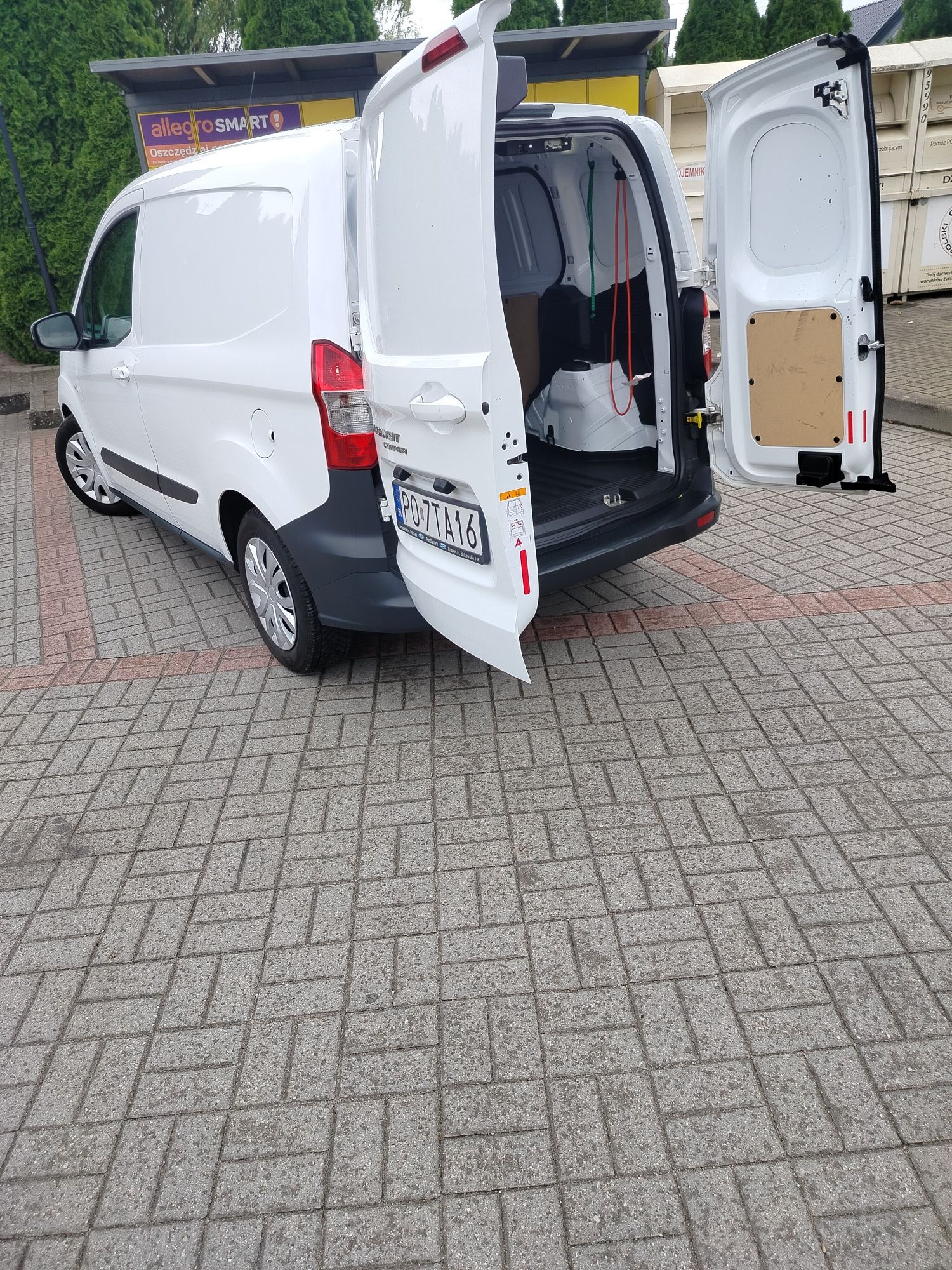 Ford transit courier 1.0, salon Polska, fulla serwis, niski przebieg!!