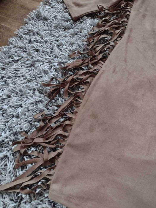 Piękna sukienka Boho z frędzlami r.L Idealna na wesele i nie tylko