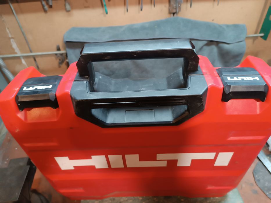 Ящик для інструментів хілті