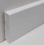 Rodapé branco em PVC