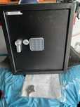 Sejf yale czarny YSV/390/DB1