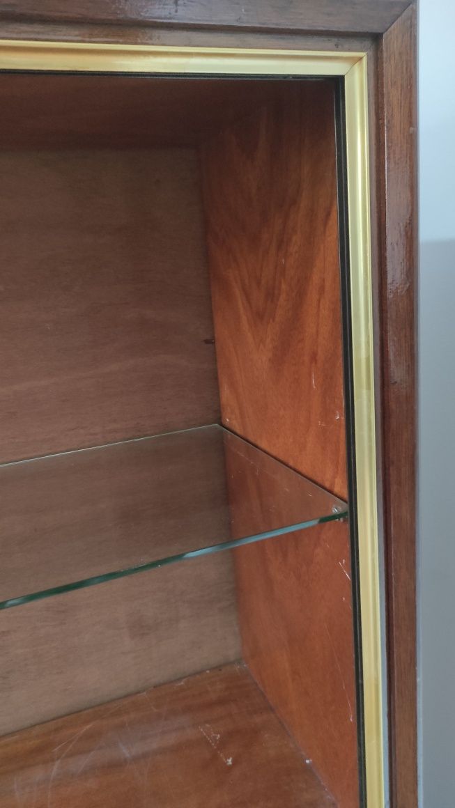 Vitrine/Louceiro