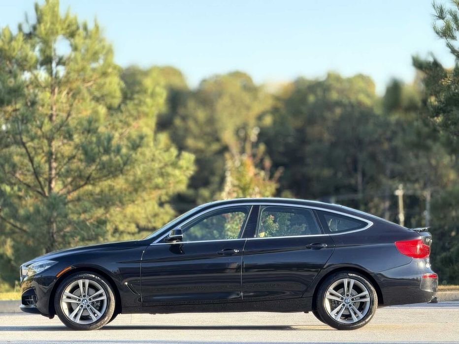 BMW 3 Series Gran Turismo 330i xDrive      2017