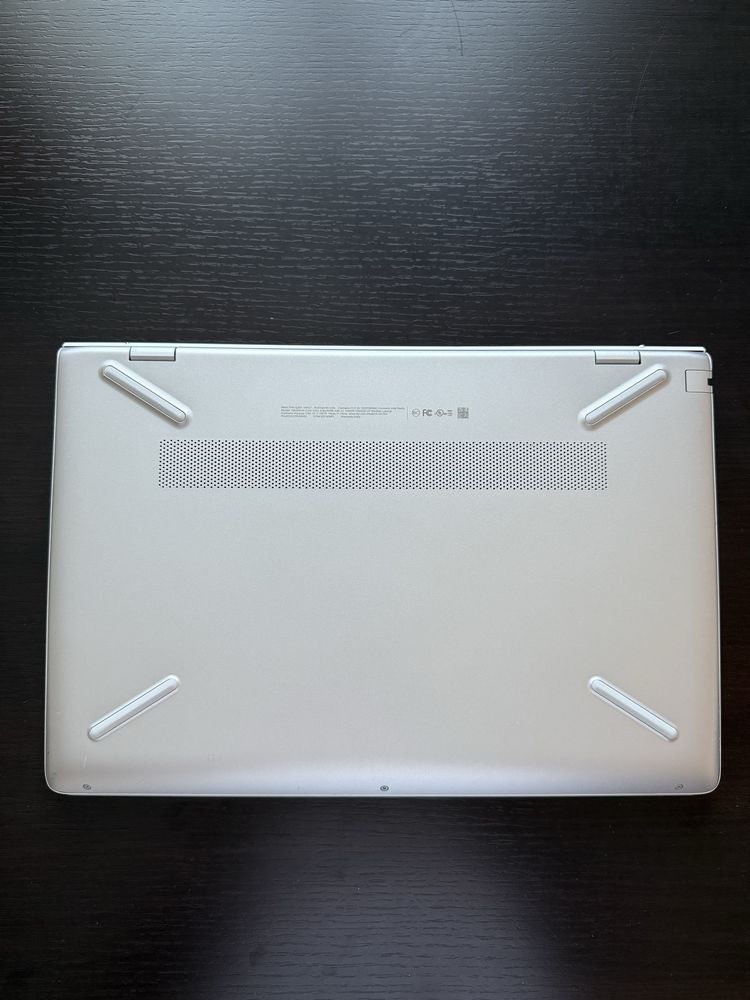 HP 15-ck075nr Touch/ i5-8265U/ 16GB/ 512GB SSD/ Bat.0%