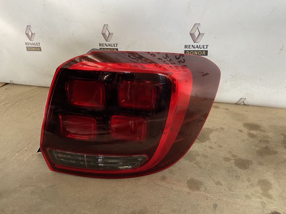 Стоп фонарь ліхтар правий Renault Dacia Sandero 2012-2022