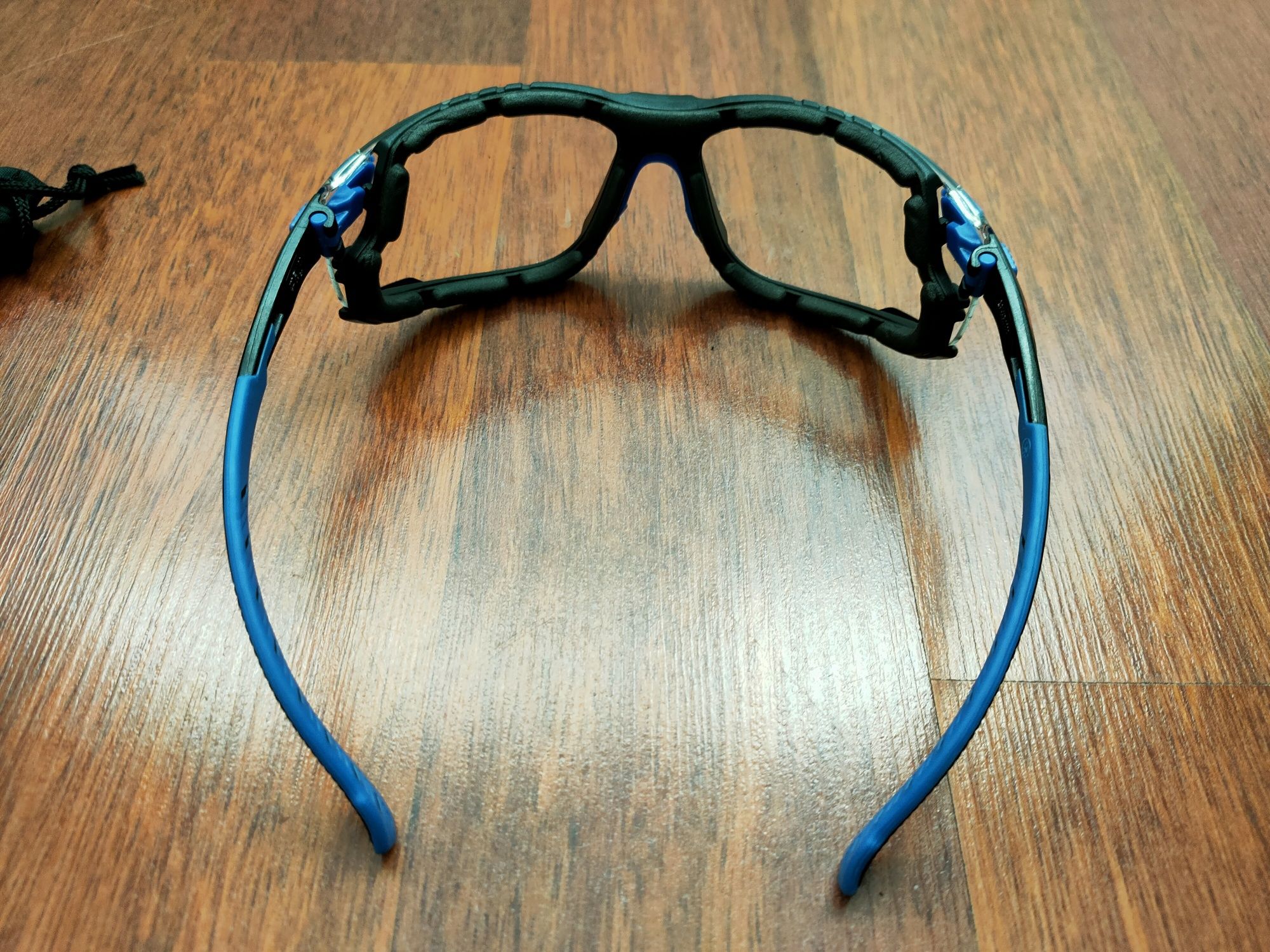 Okulary- gogle ochronne 3M Solus nowe