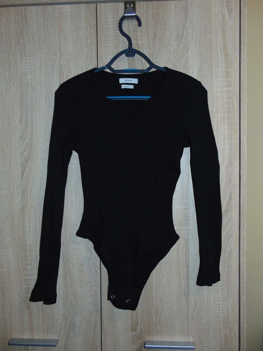 Reserved - Body w wyciąciem w dekolcie, rozmiar S