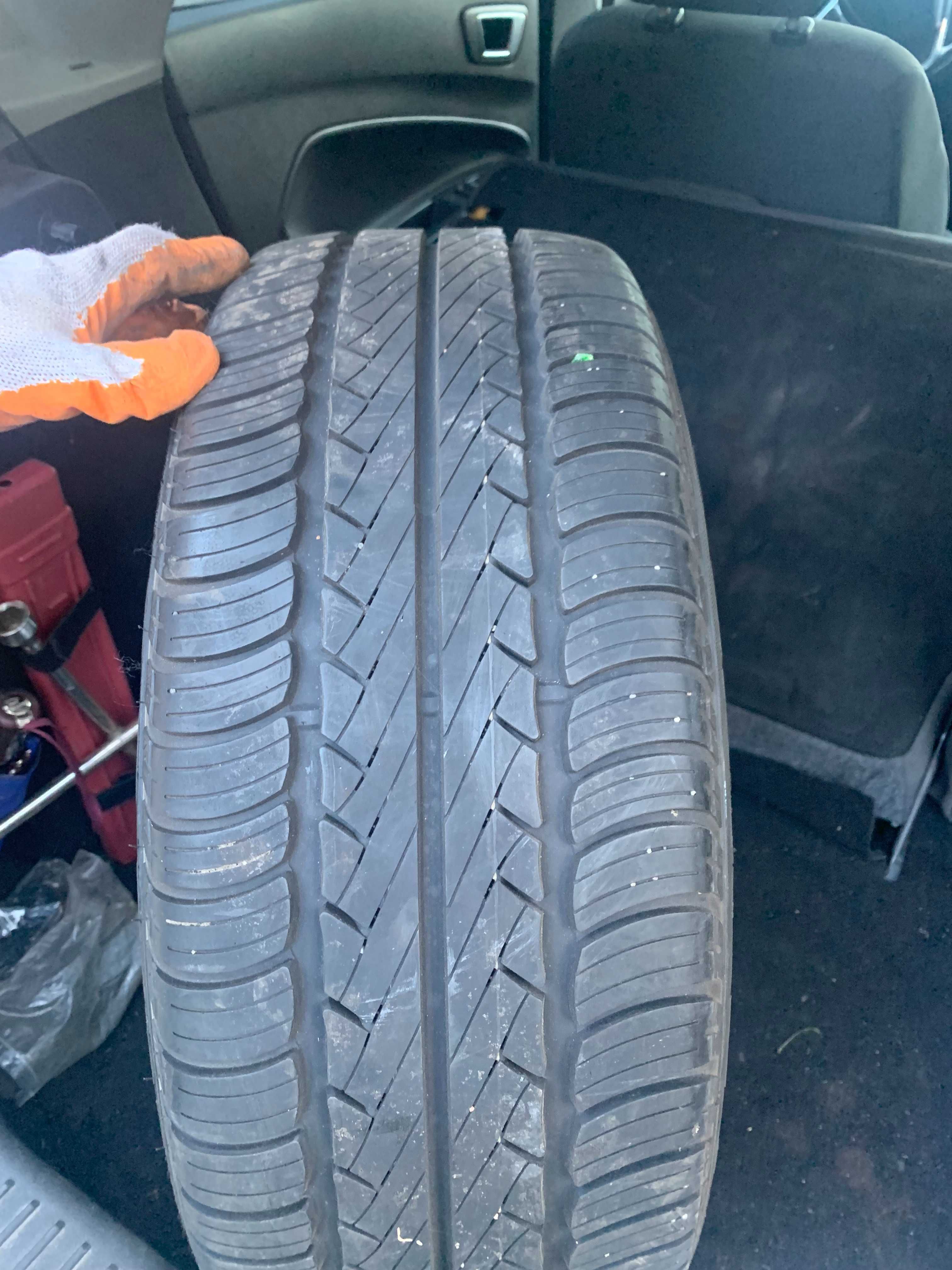 Колесо в сборе/диск с резиной 205/55 R16, 5x110