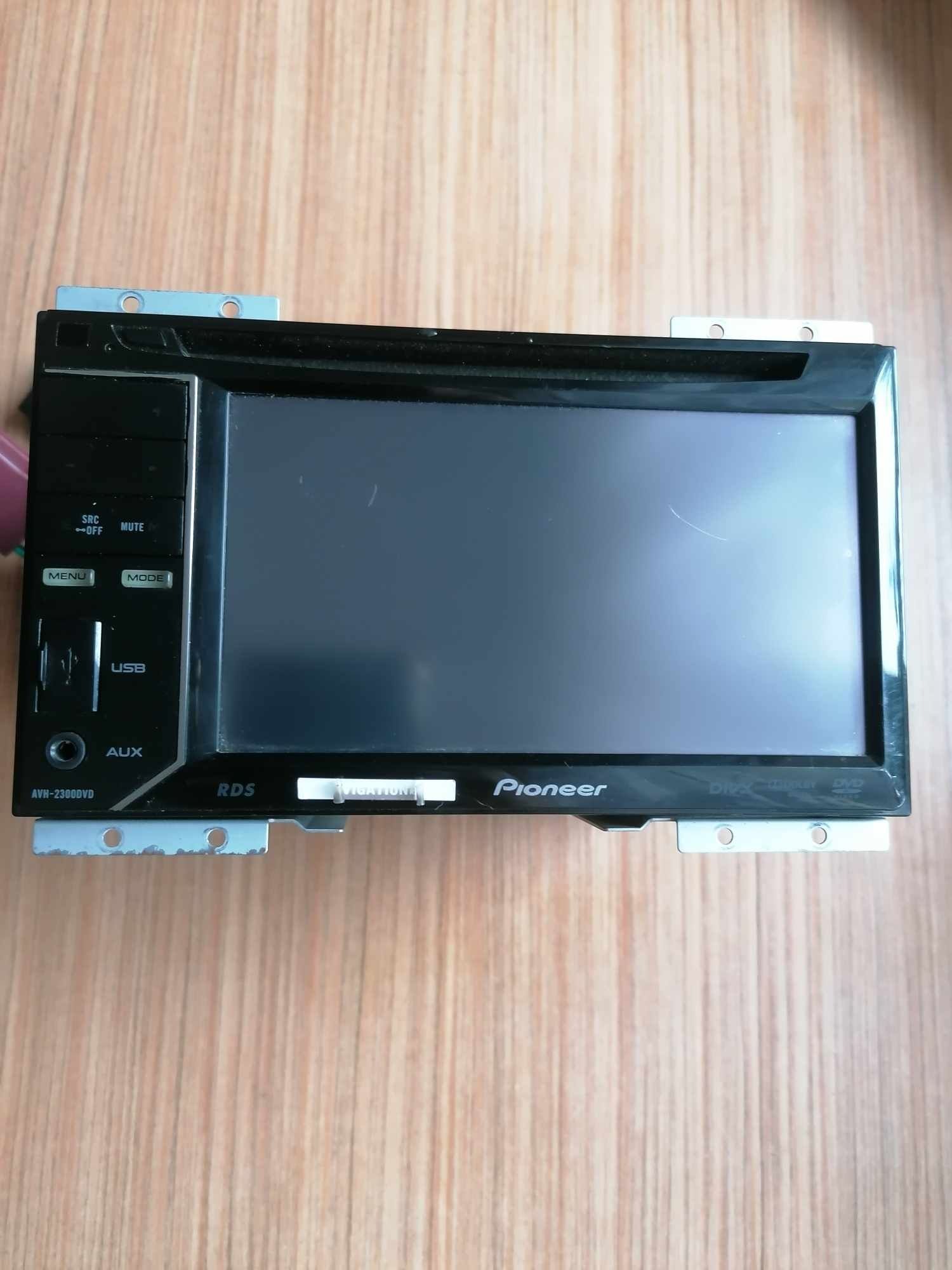 Multimedialna jednostka główna Pioneer AVH 2300 2 Din 5,8 '