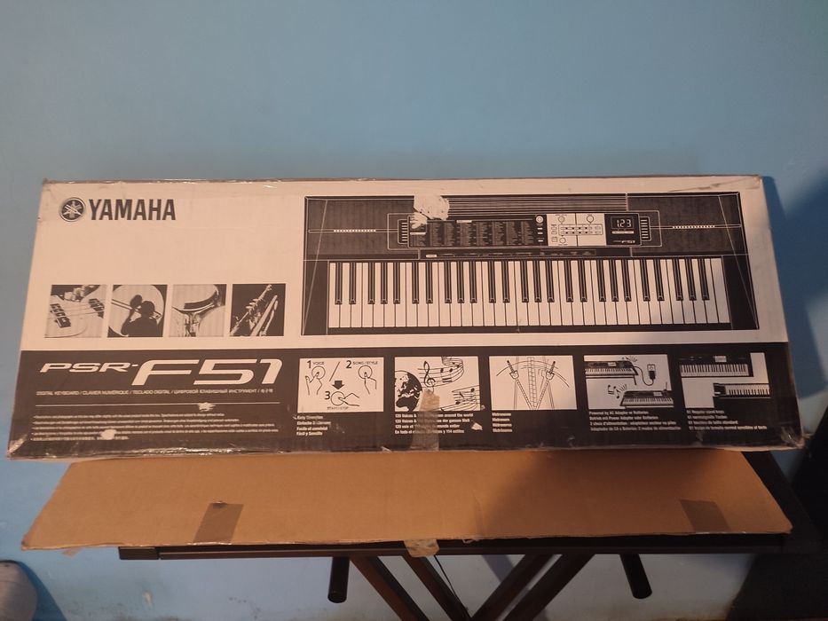 Keyboard Yamaha PSR-F51