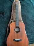 Baby Taylor BT2e