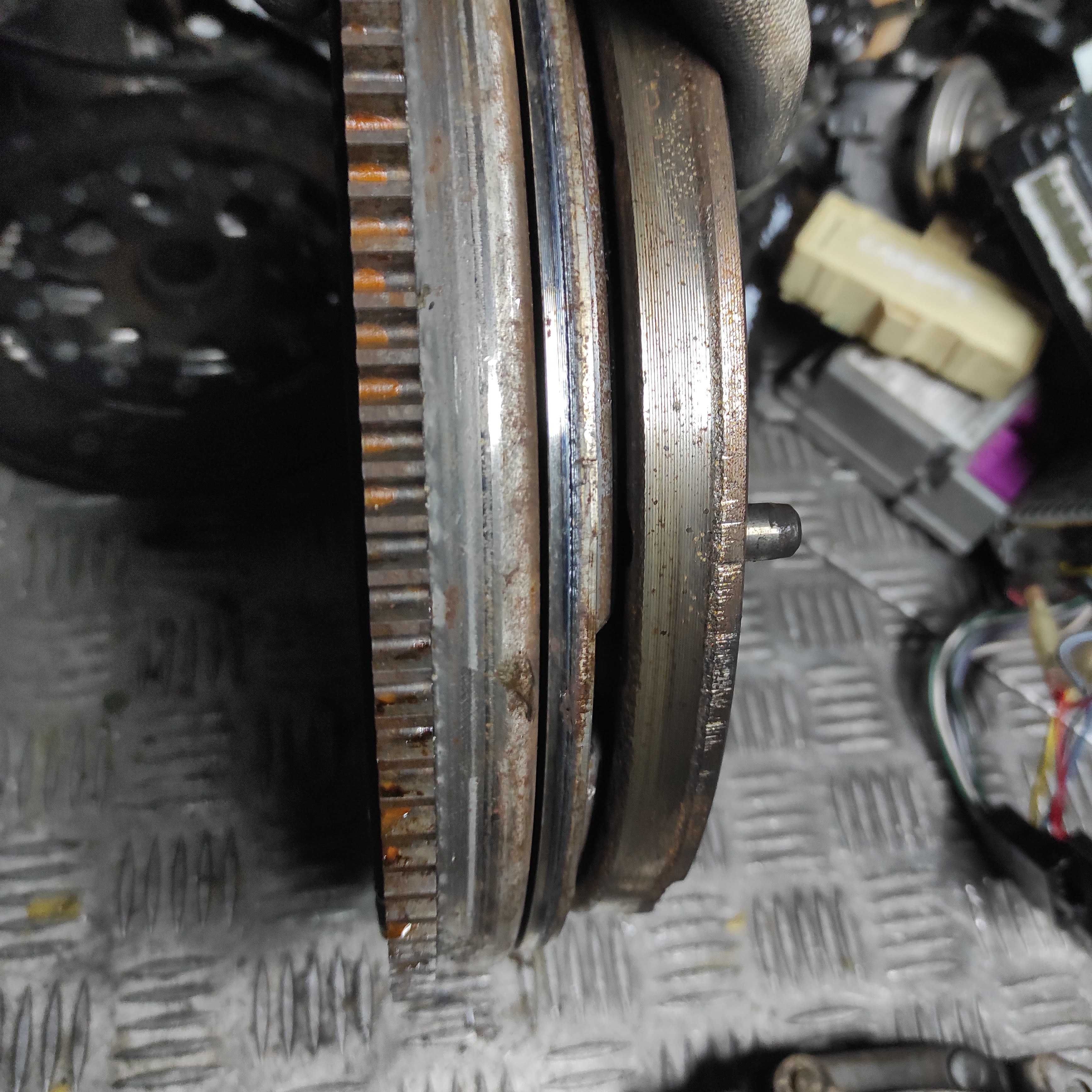 Sprzęgło Docisk Tracz Kolo dwumasowe BMW E 46 1,8 2,0 I Komplet
