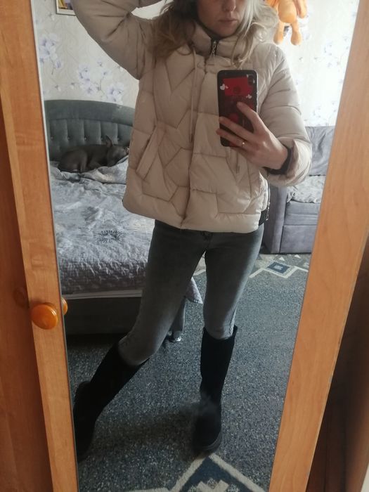 Куртка молочна жіноча весна